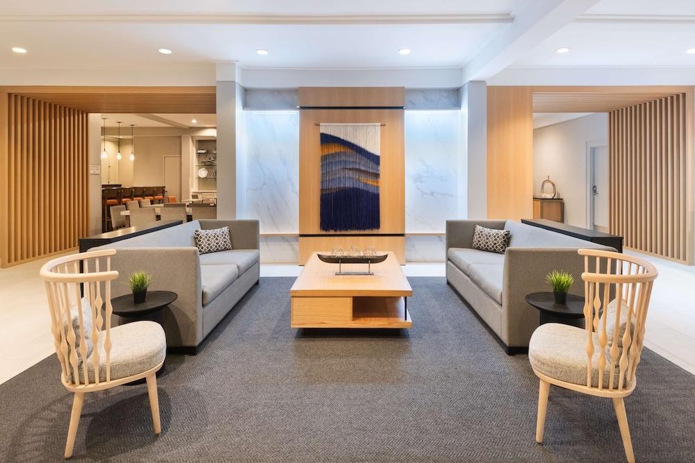 RADISSON HOTEL NASHVILLE AIRPORT photo 2