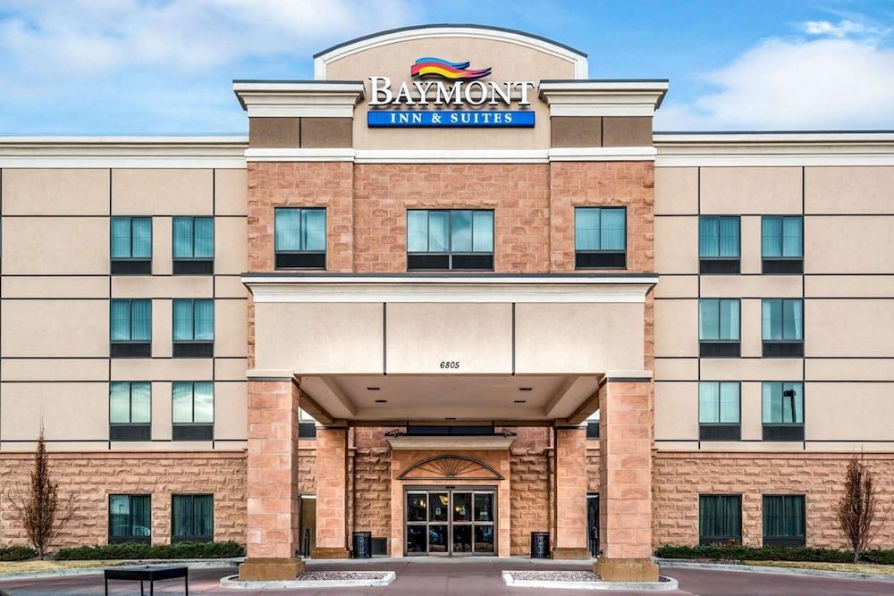 BAYMONT INN & SUITES DENVER INTERNATIONAL AIRPORT photo 2