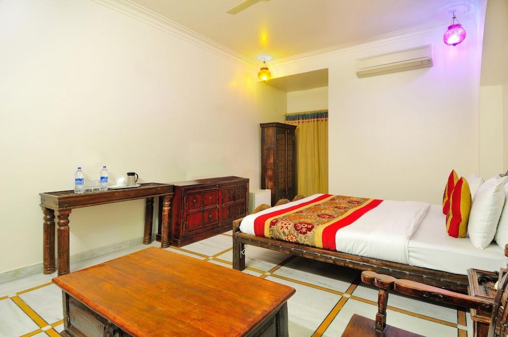 JYOTI MAHAL photo 3