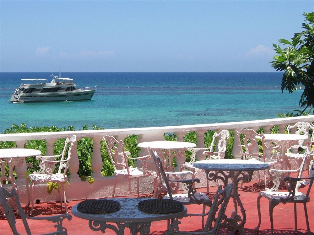 SILVER SEAS HOTEL