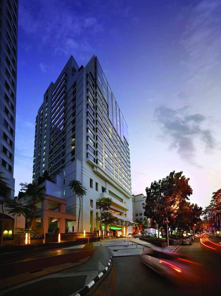 G HOTEL GURNEY photo 4