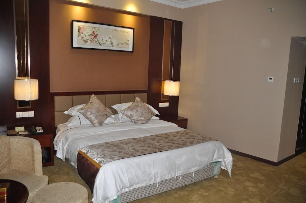 Galaxy Hotel Guangzhou photo 2
