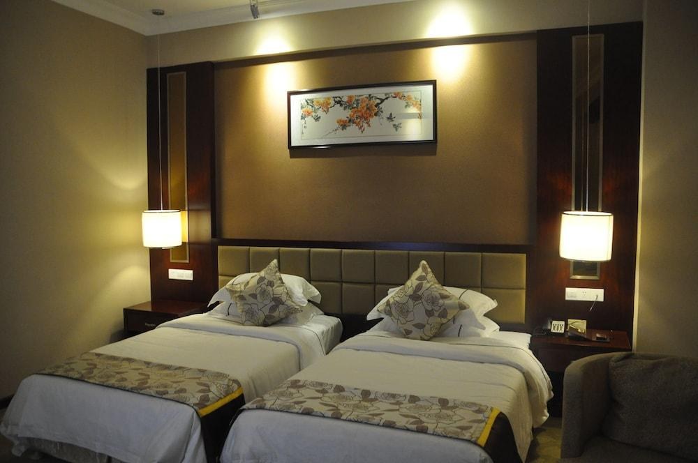 Galaxy Hotel Guangzhou photo 4