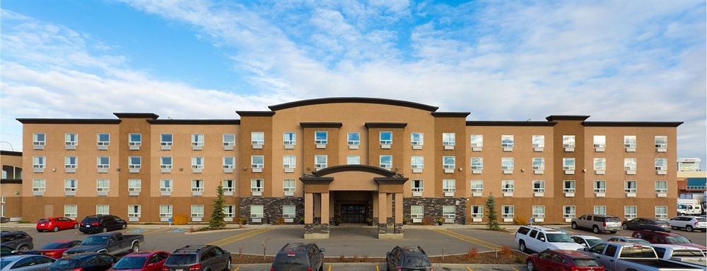 SERVICE PLUS INNS AND SUITES photo 1