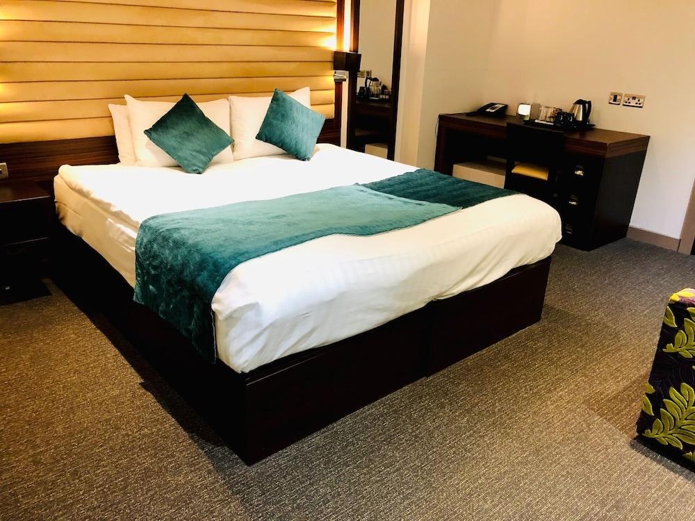MAITRISE HOTEL MAIDA VALE photo 2