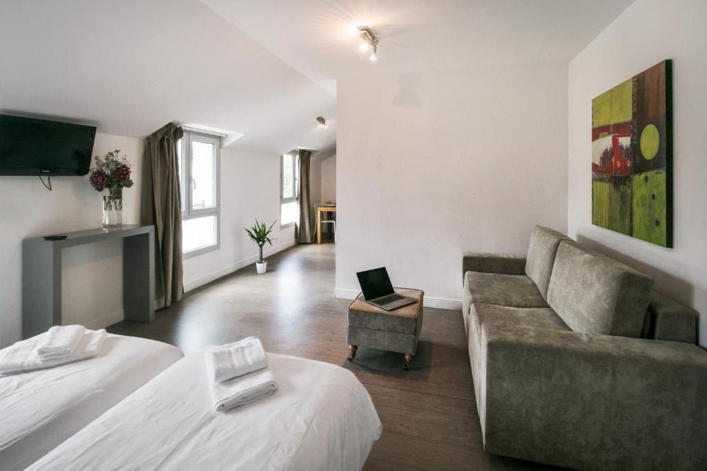 COMFORT APARTHOTEL LOURDES LORDA photo 1