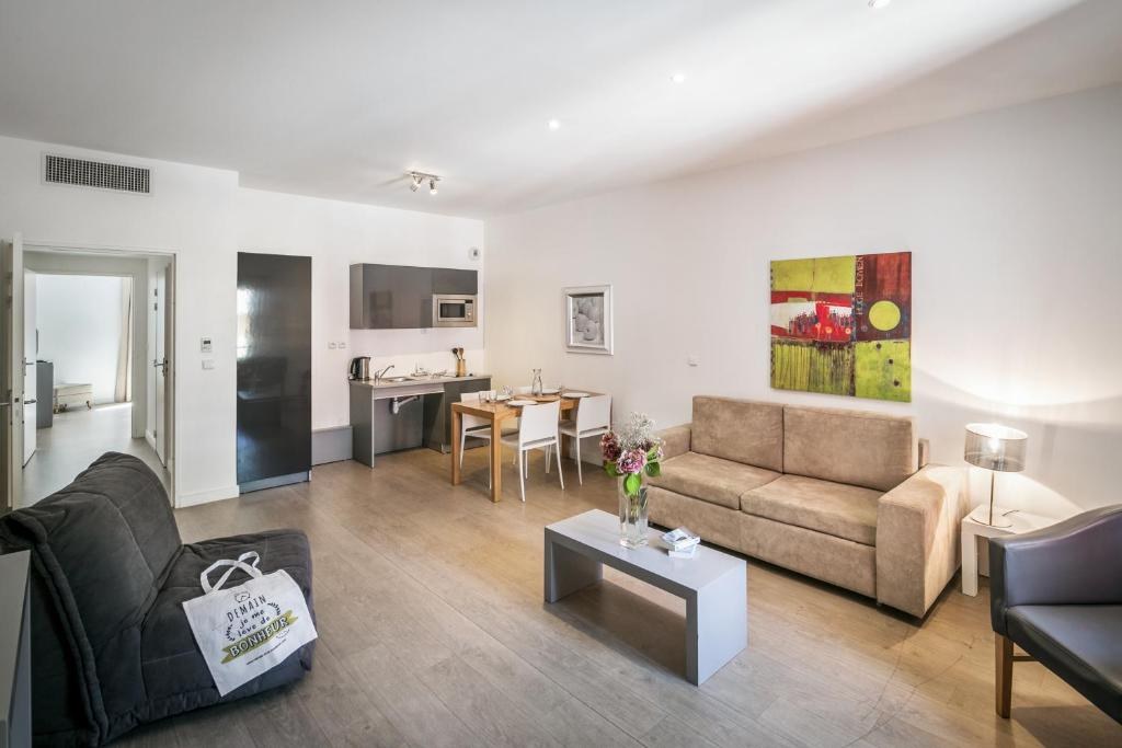 COMFORT APARTHOTEL LOURDES LORDA photo 3