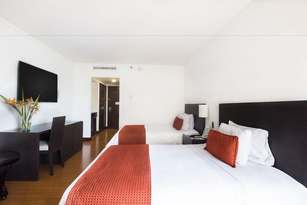 Hotel Dann Carlton Belfort Medellin photo 2