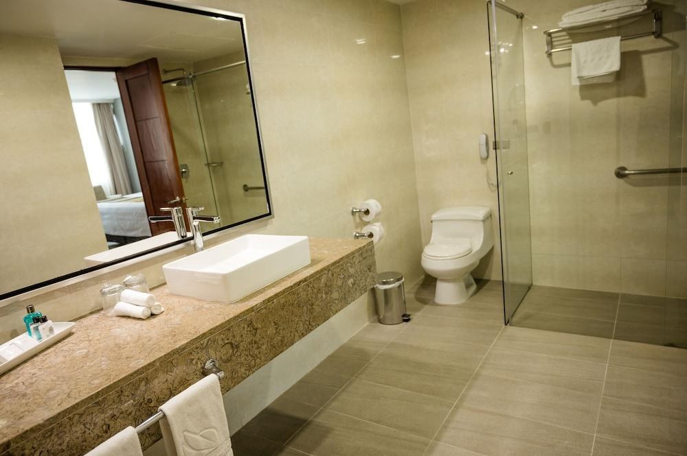 Hotel San Fernando Plaza photo 4