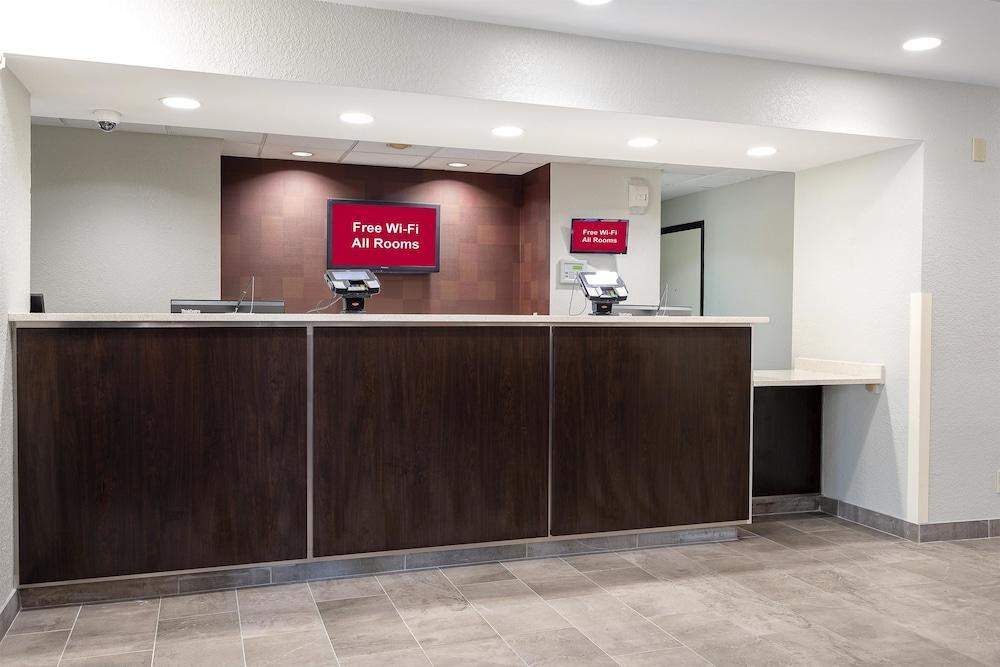 RED ROOF INN JACKSONVILLE SOUTHPOINT photo 3