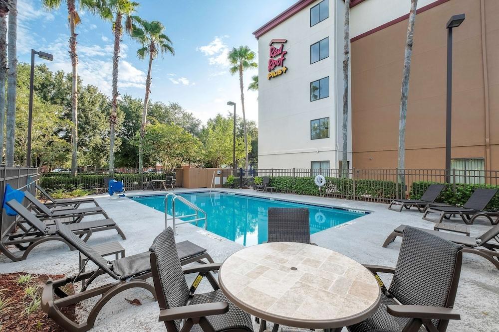 RED ROOF INN JACKSONVILLE SOUTHPOINT photo 4