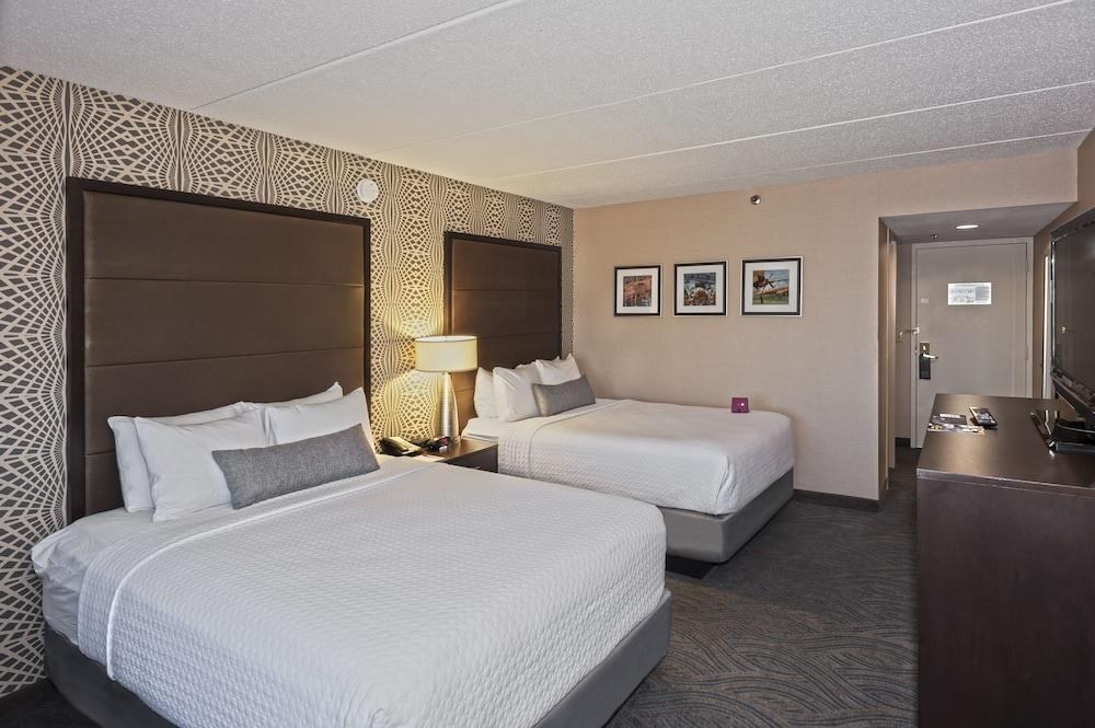 CROWNE PLAZA AIRE MSP AIRPORT- MALL OF AMERICA photo 4
