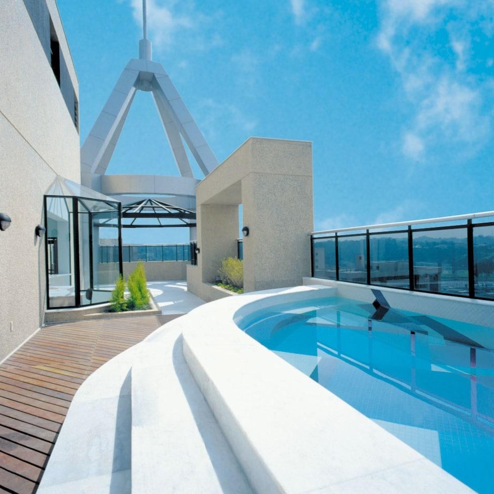 ESTANPLAZA INTERNATIONAL photo 3