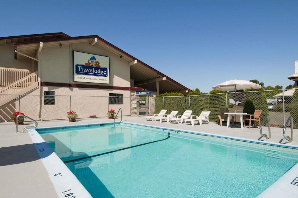TRAVELODGE BY WYNDHAM COURTENAY photo 4