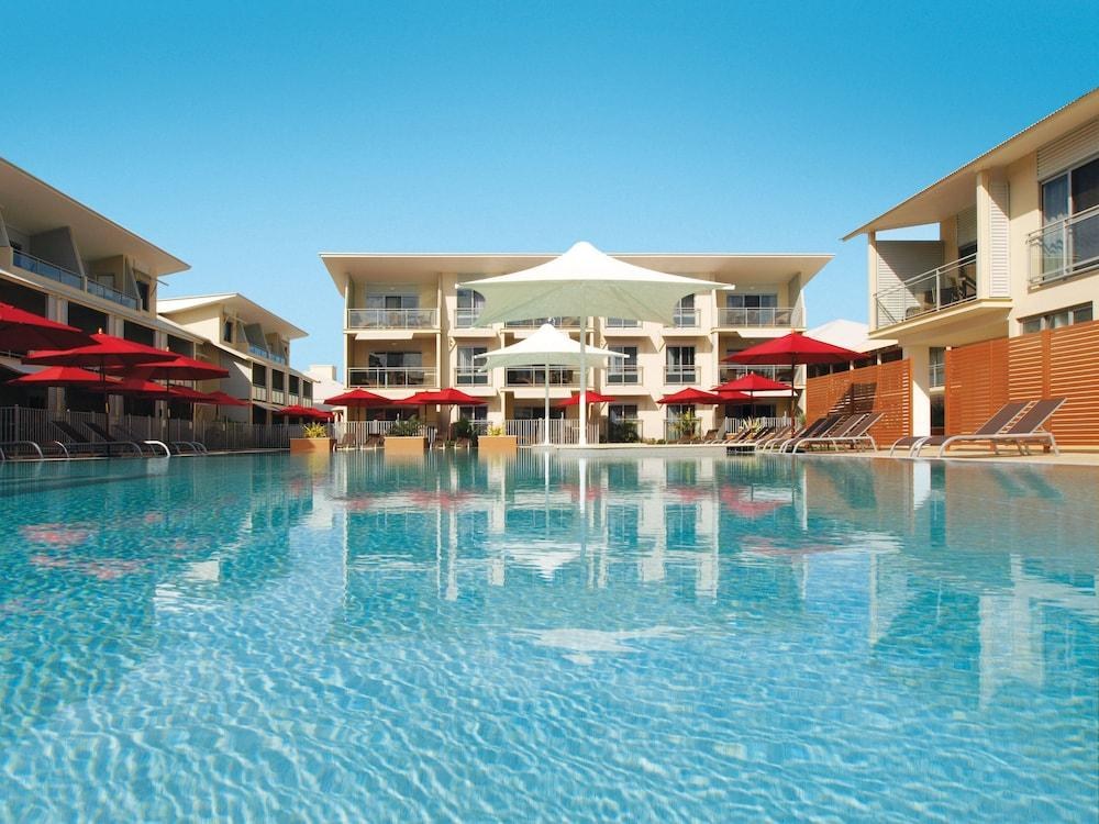 OAKS BROOME photo 3