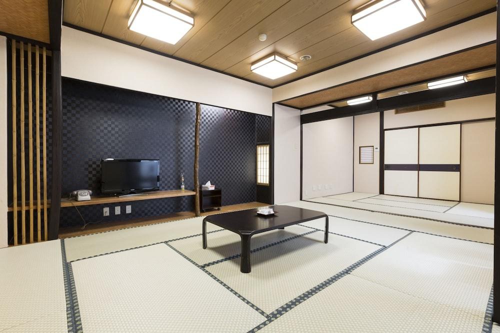 HOTEL SANOYA photo 1