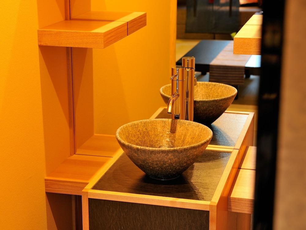 GION SHINMONSO photo 2