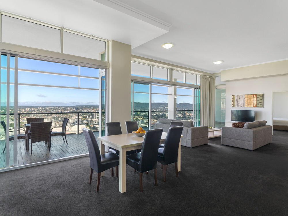 Oaks Brisbane Casino Tower Suites photo 1