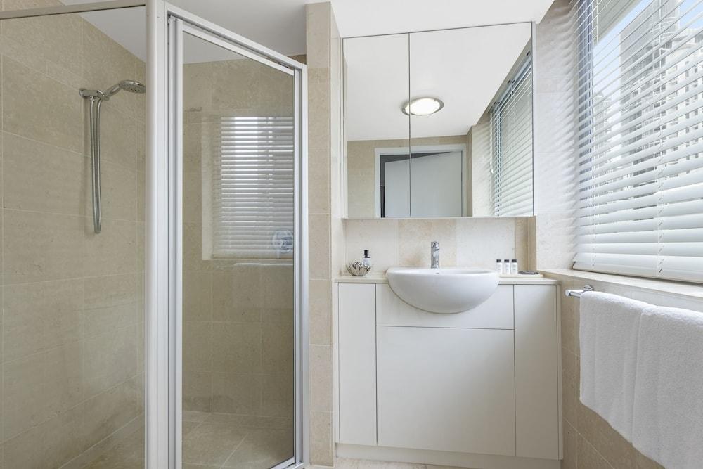 Oaks Brisbane Casino Tower Suites photo 3