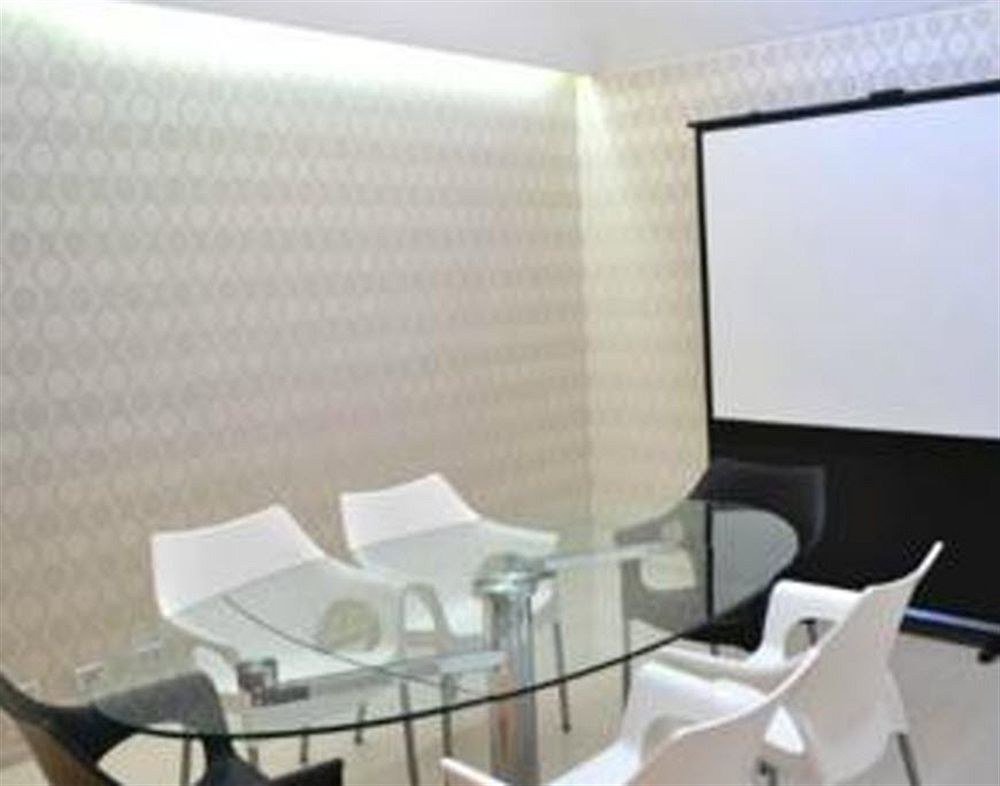 SARUM HOTEL DESIGN