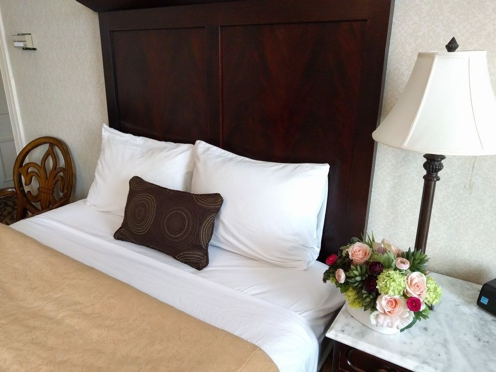 LINDEN ROW INN photo 1