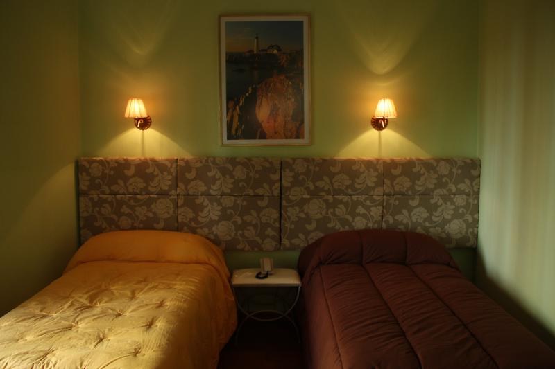 Hostal Gran Via 63 Rooms photo 2