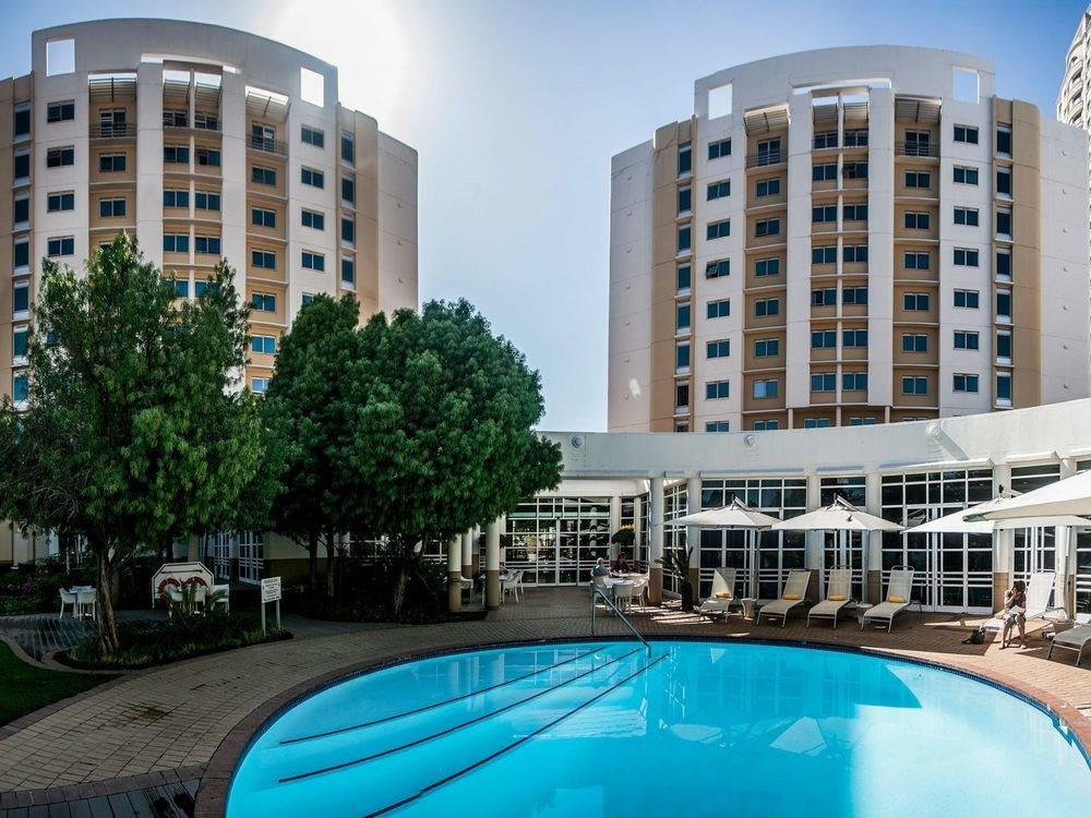 GARDEN COURT SANDTON CITY