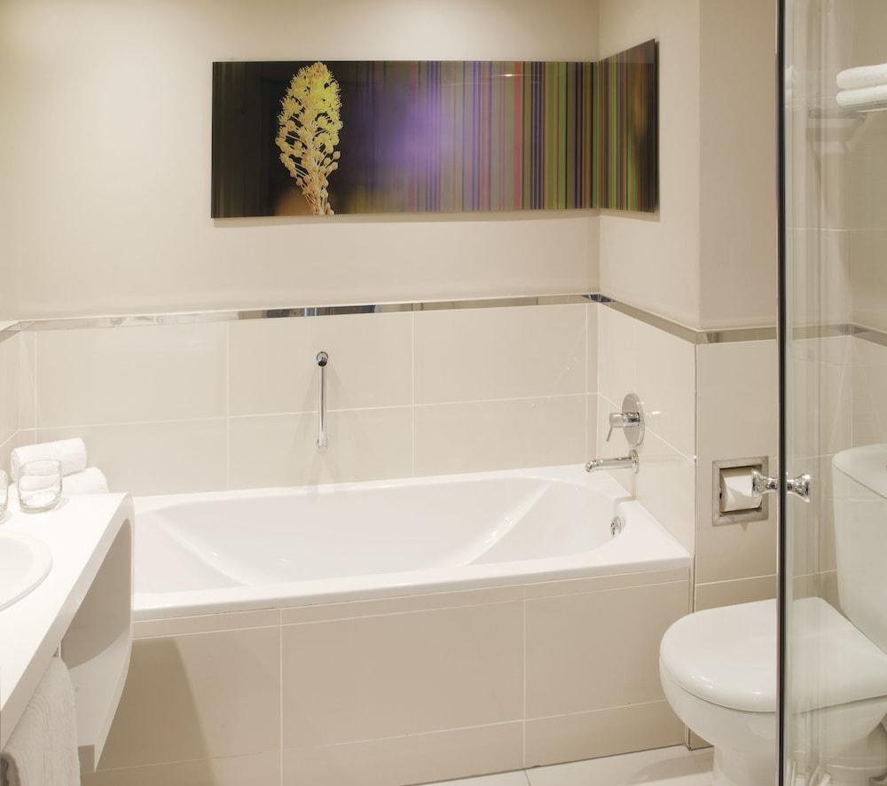 GARDEN COURT SANDTON CITY photo 4