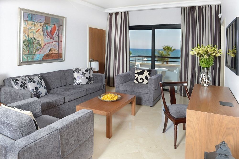 PALM BEACH HOTEL & BUNGALOWS
