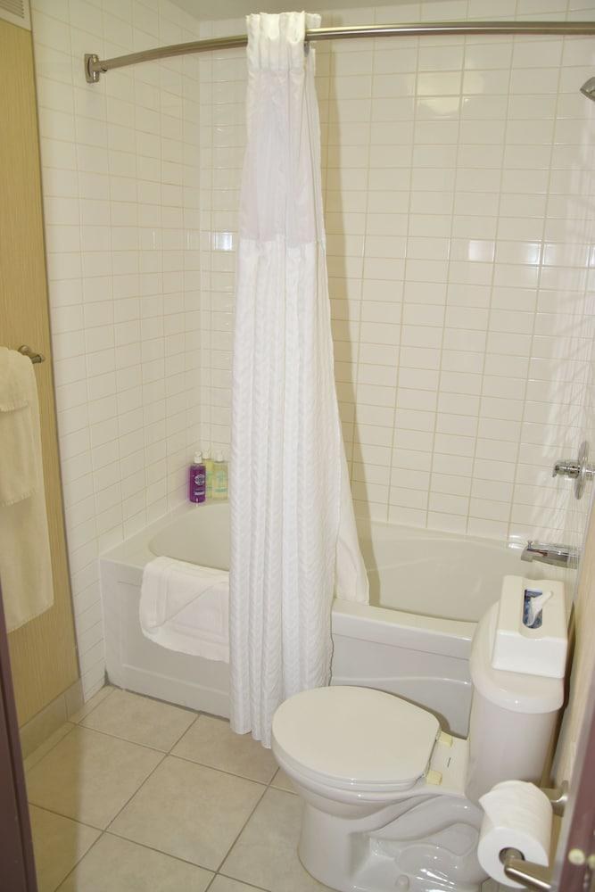 COAST LETHBRIDGE HOTEL & CONFERENCE CENTRE photo 4