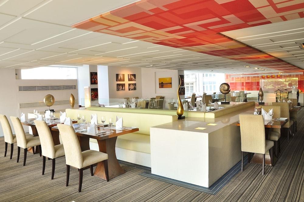 LE FENIX SUKHUMVIT HOTEL photo 3