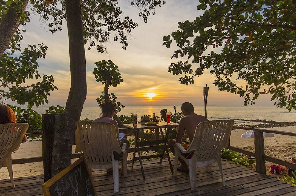 Koh Jum Resort photo 3