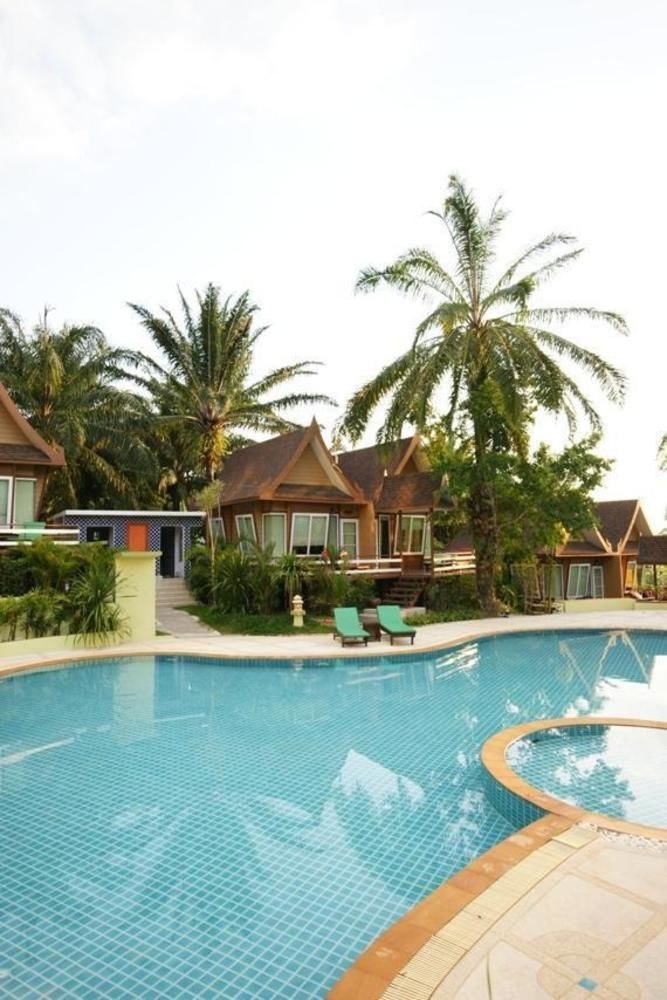 Palm Paradise Resort