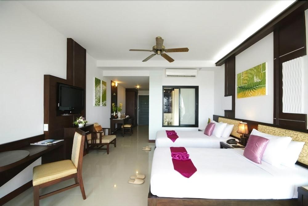 Palm Paradise Resort photo 3