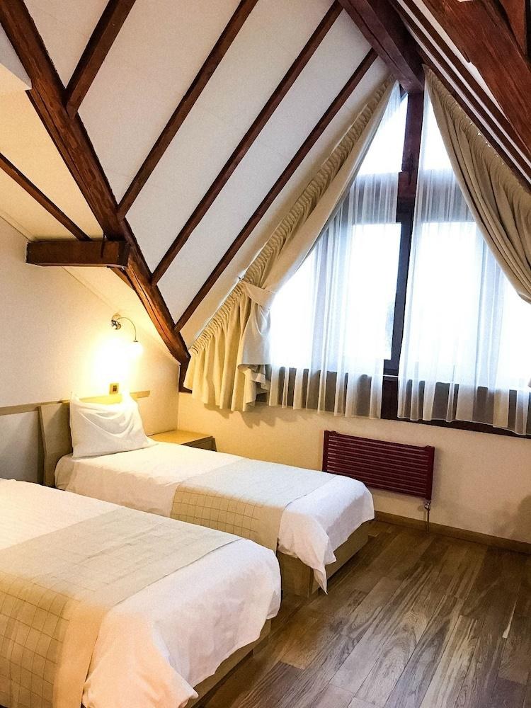 SUNNY HILL HOTEL photo 1