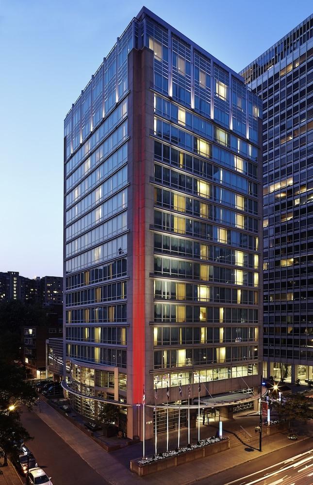 SOFITEL MONTREAL GOLDEN MILE photo 2