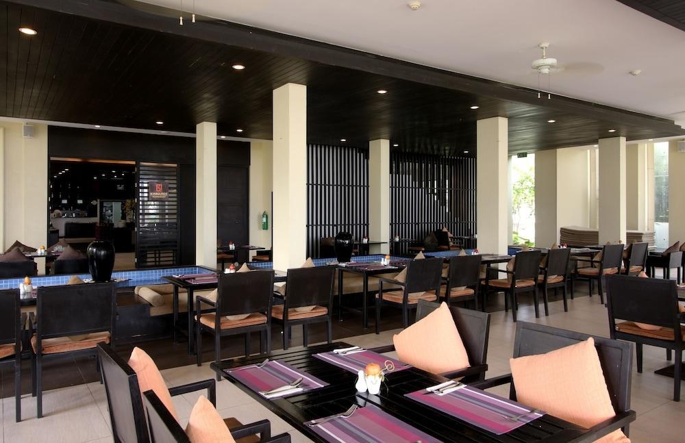 APSARA BEACHFRONT RESORT AND VILLA photo 2