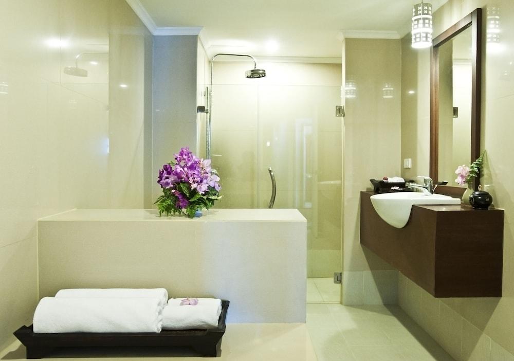 MOVENPICK SURIWONGSE HOTEL CHIANG MAI photo 4