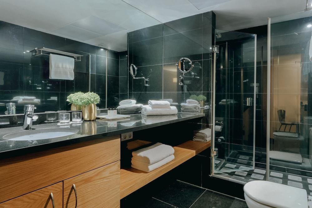 HESPERIA FIRA SUITES photo 3