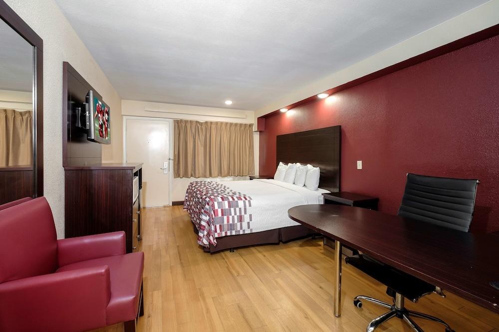 RED ROOF INN TALLAHASSEE photo 4