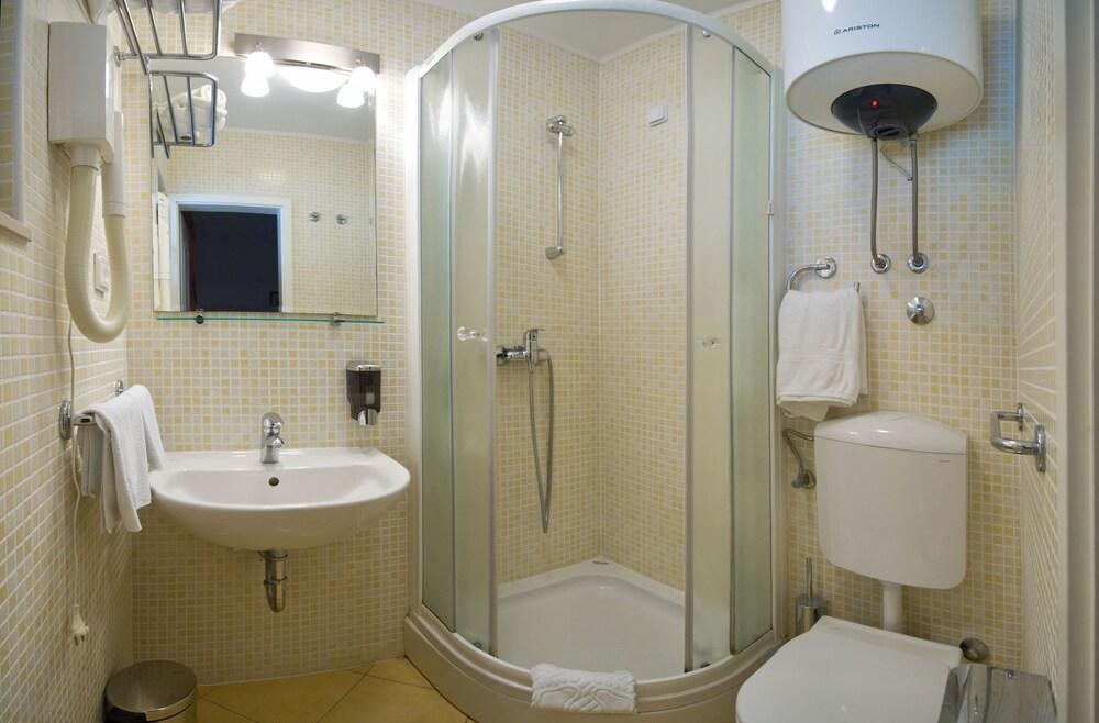 PHARIA APARTHOTEL photo 4