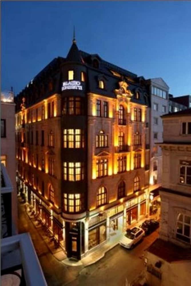 PALAZZO DONIZETTI HOTEL photo 3