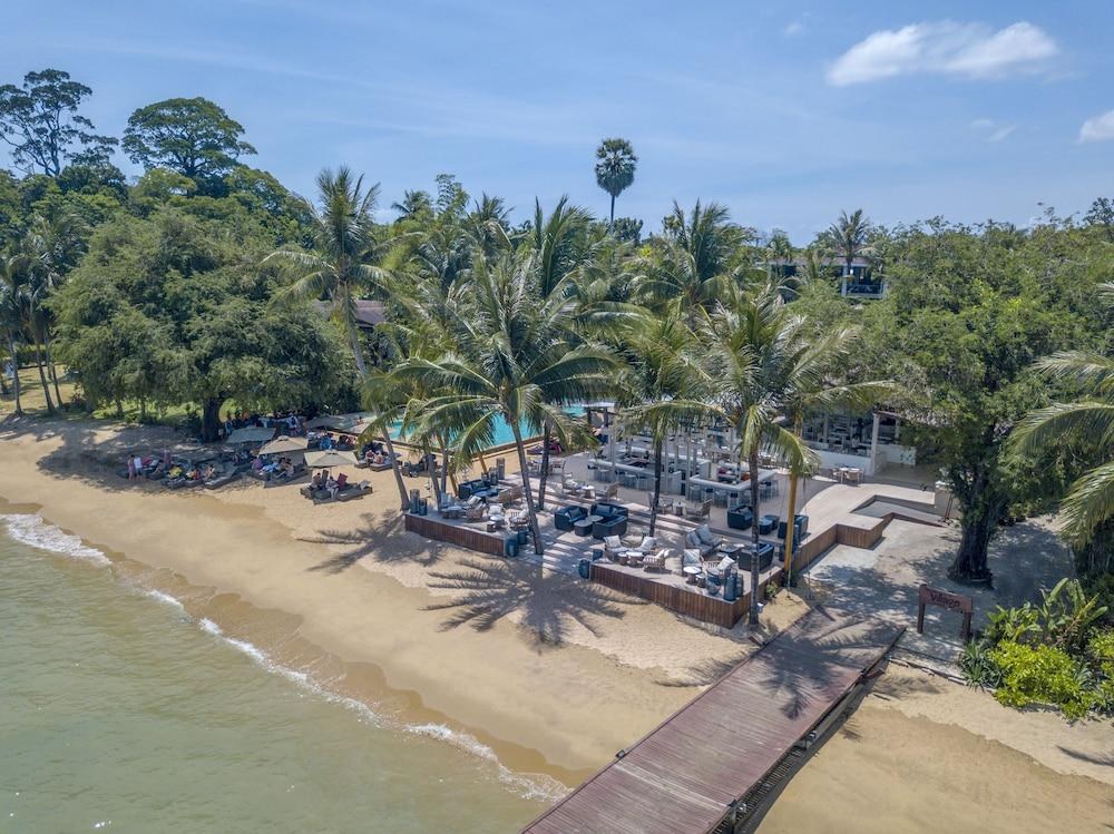 VILLAGE COCONUT ISLAND photo 3