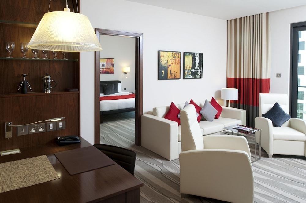 Staybridge Suites Abu Dhabi Yas Island photo 2