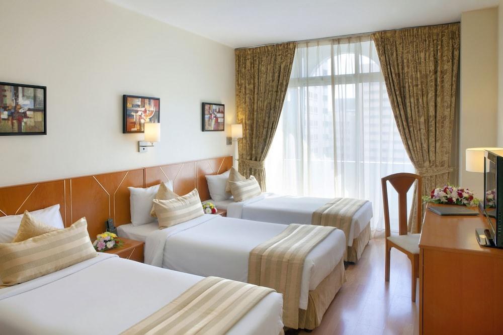 Landmark Hotel Baniyas photo 2