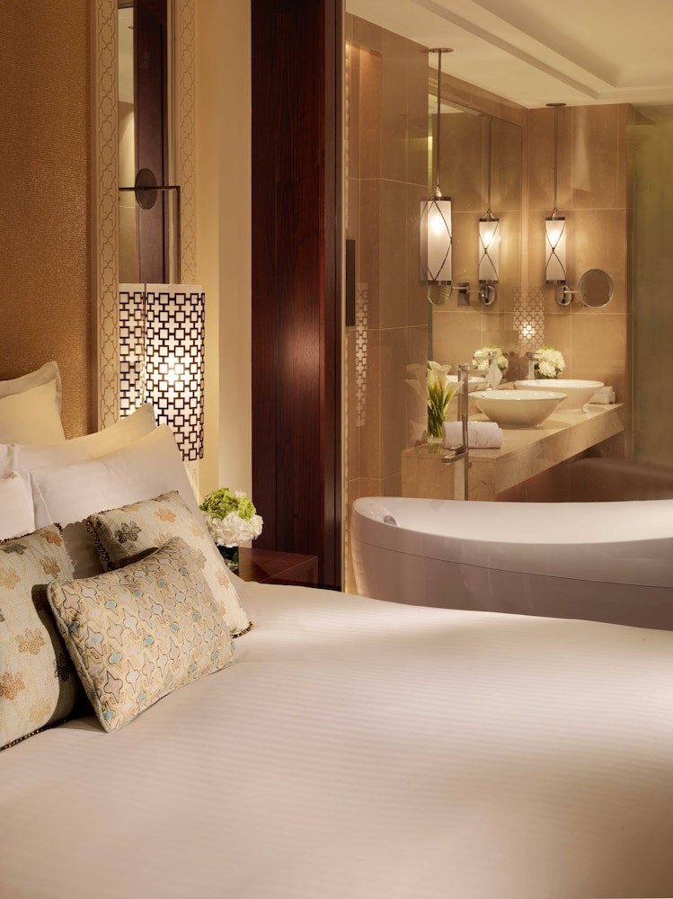 THE RITZ-CARLTON, DUBAI photo 3