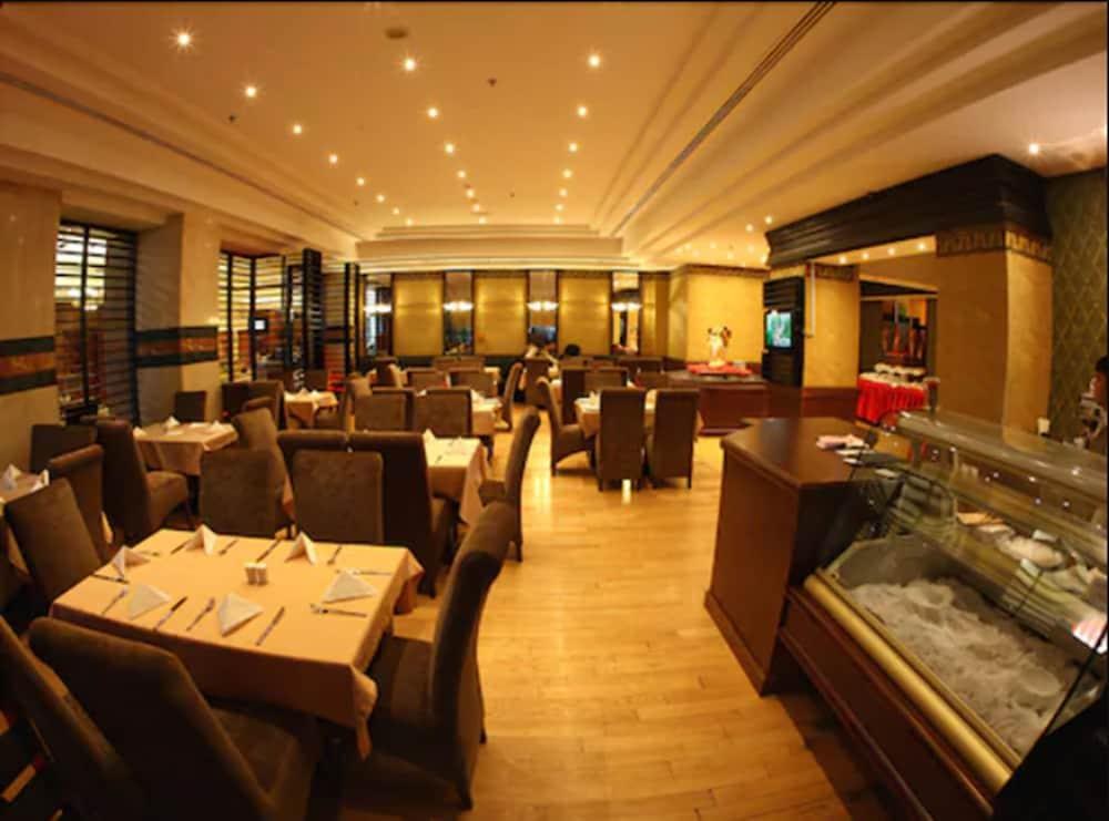 Abjad Grand Hotel photo 2