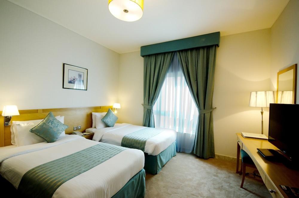 Al Bustan Centre & Residence photo 3