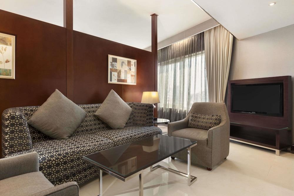 Howard Johnson by Wyndham Bur Dubai photo 4