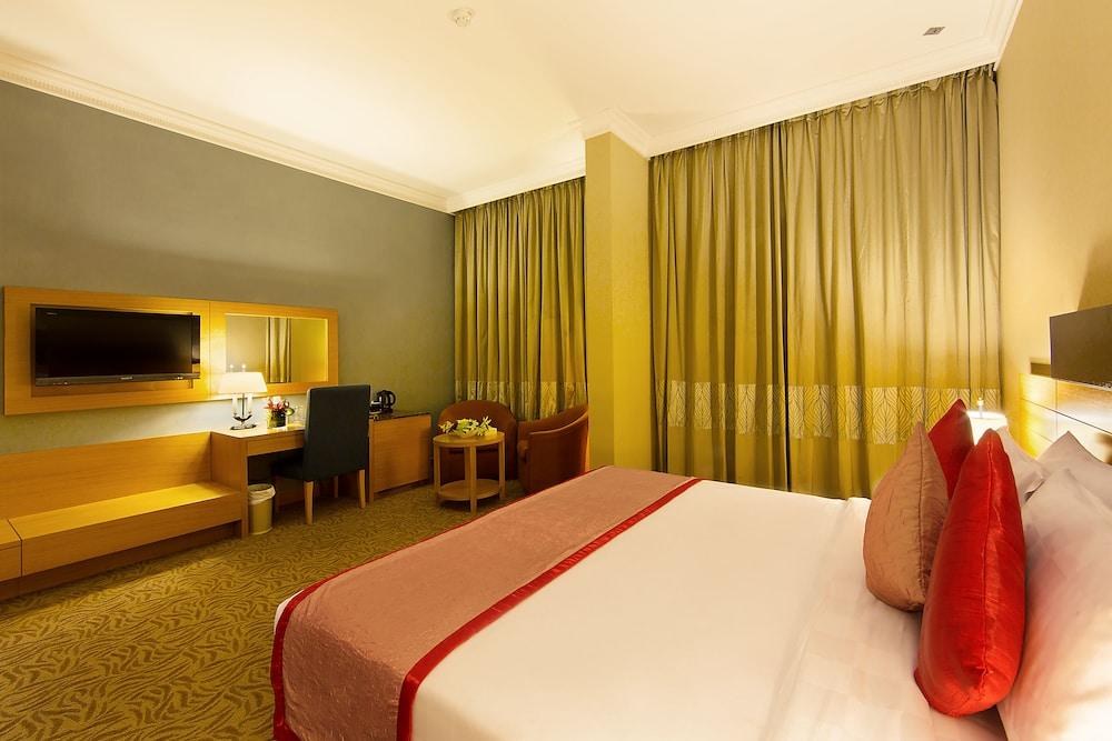Lotus Grand Hotel Dubai photo 3